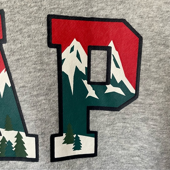 EUC GAP Kids Holiday / Christmas Logo Hoodie w/ Red & Green Mountains - Picture 5 of 12